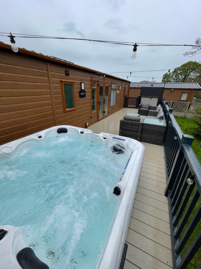 Boggy Creek - Lodge With Hot Tub Felton  Eksteriør bilde